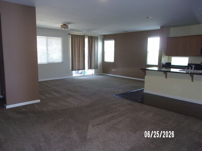 Building Photo - 2207 Gaviota Ct
