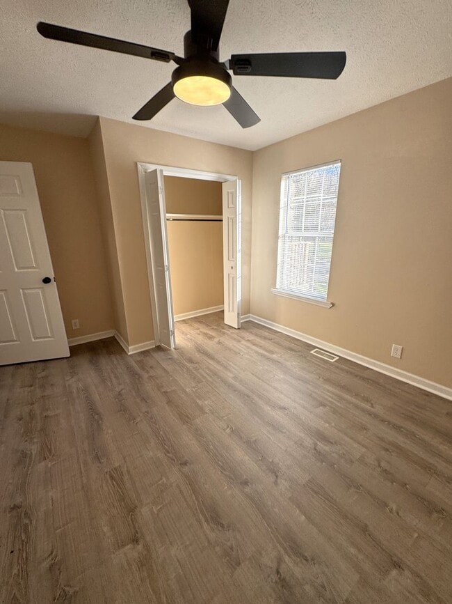 Building Photo - Move-In Ready 3 Bedroom 2 Bath Home in Antioch!
