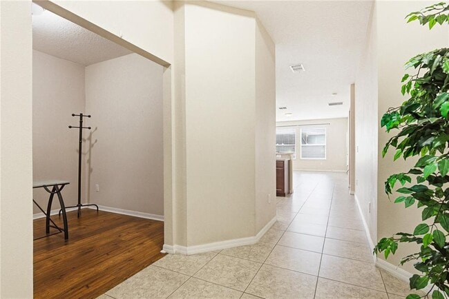 Building Photo - 2211 Barracuda Ct
