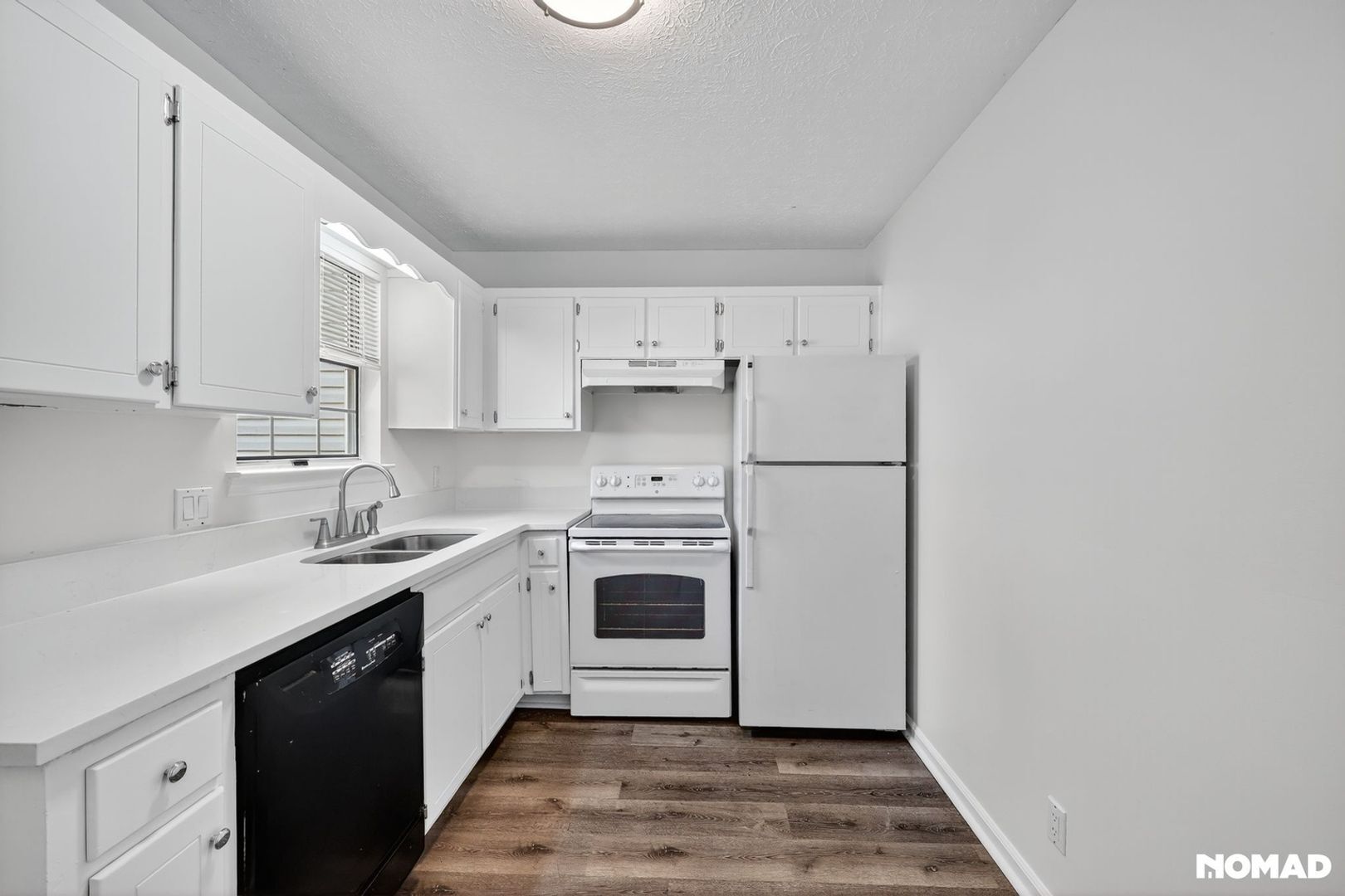 Building Photo - 288 Donna Dr