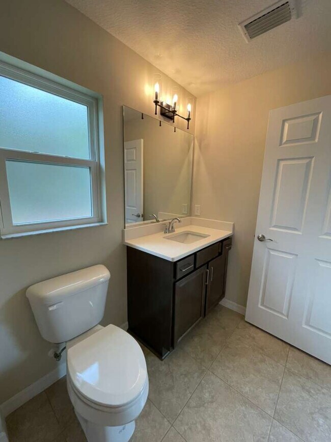 Building Photo - ***Move-in Special rest of May Free rent****Beautiful brand-new construction 3-bedroom, 2-bathroo...