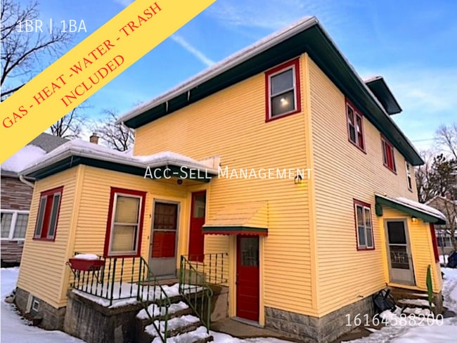 Building Photo - 209 Valley Ave NW