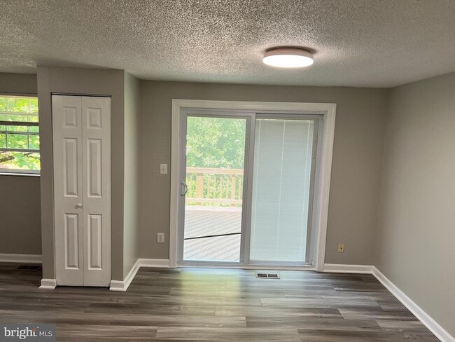 Building Photo - 8156 Dark Den Cir