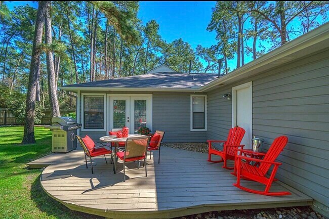 Building Photo - 28 Fallenstone Dr
