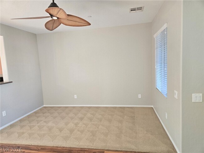 Building Photo - 6868 Sky Pointe Dr