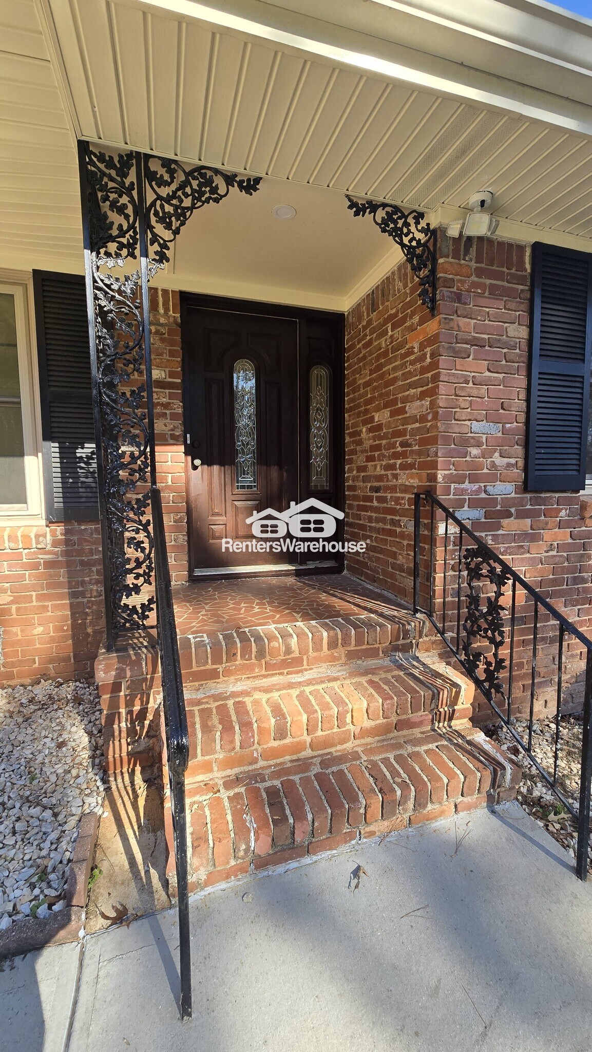 Building Photo - 3582 Cloudland Dr