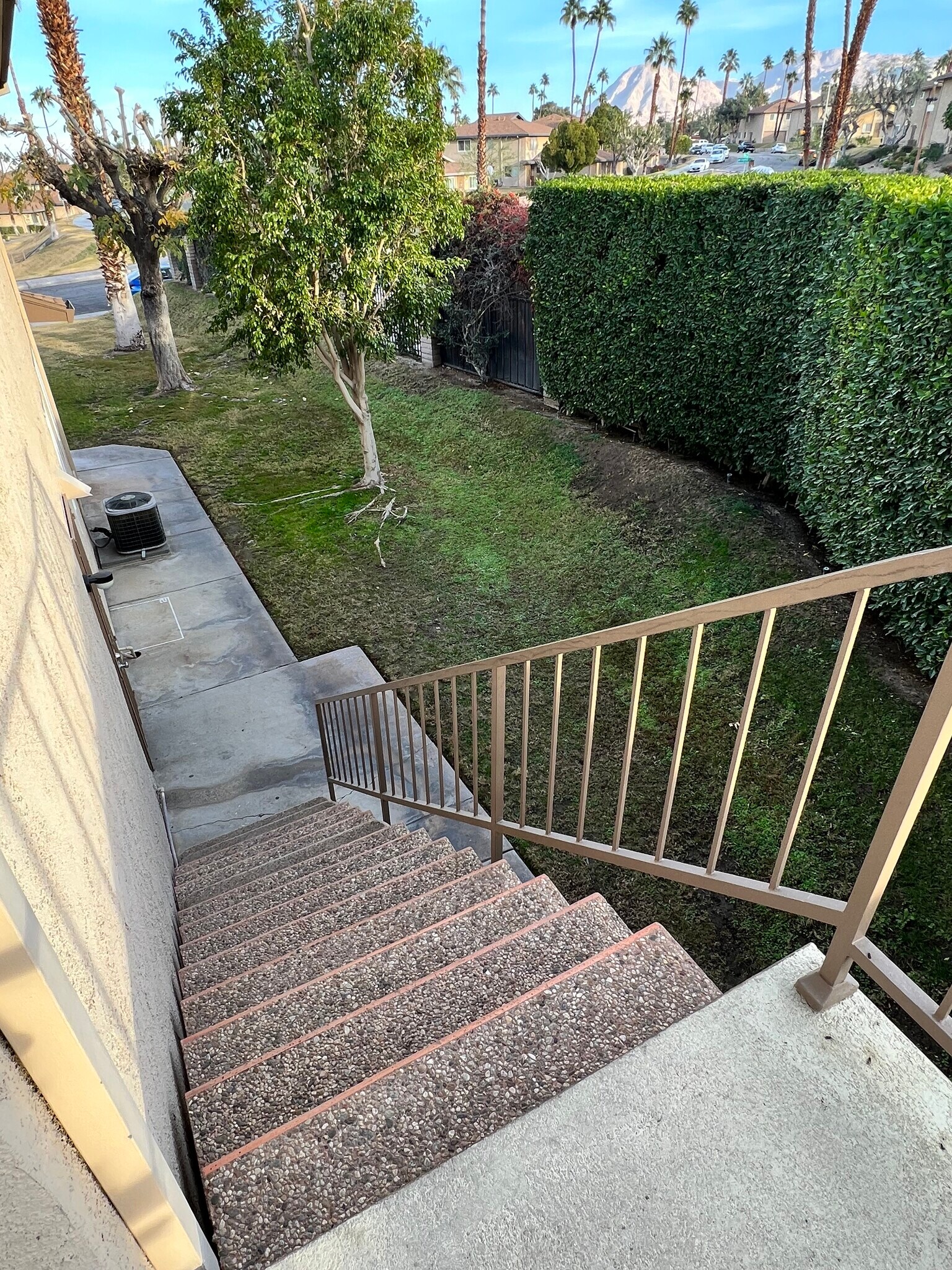 Building Photo - 72615 Edgehill Dr