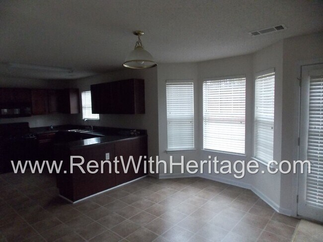 Building Photo - GORGEOUS 4 BEDROOM/2.5 BATH HOME!!!!................IN POPULAR VICKERS MILL SUBDIVISION.