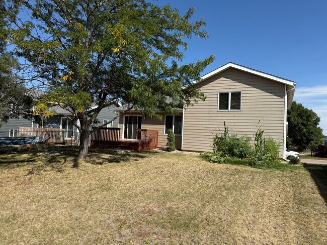 Building Photo - 3 Bedroom, 3 Bath Home for rent Close to t...