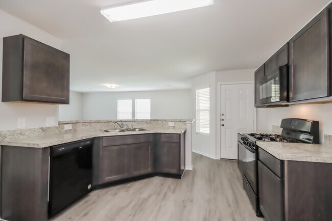 Building Photo - 5031 Sessile Trl