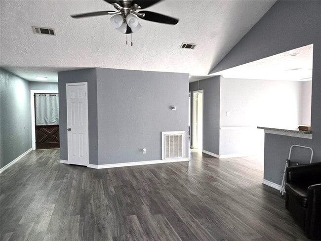 Building Photo - 13006 Kingsmill Dr