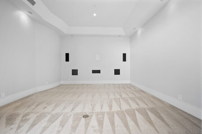 Building Photo - 45 Linda Isle