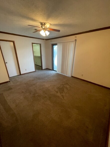 Building Photo - 1609 Homestead Trl