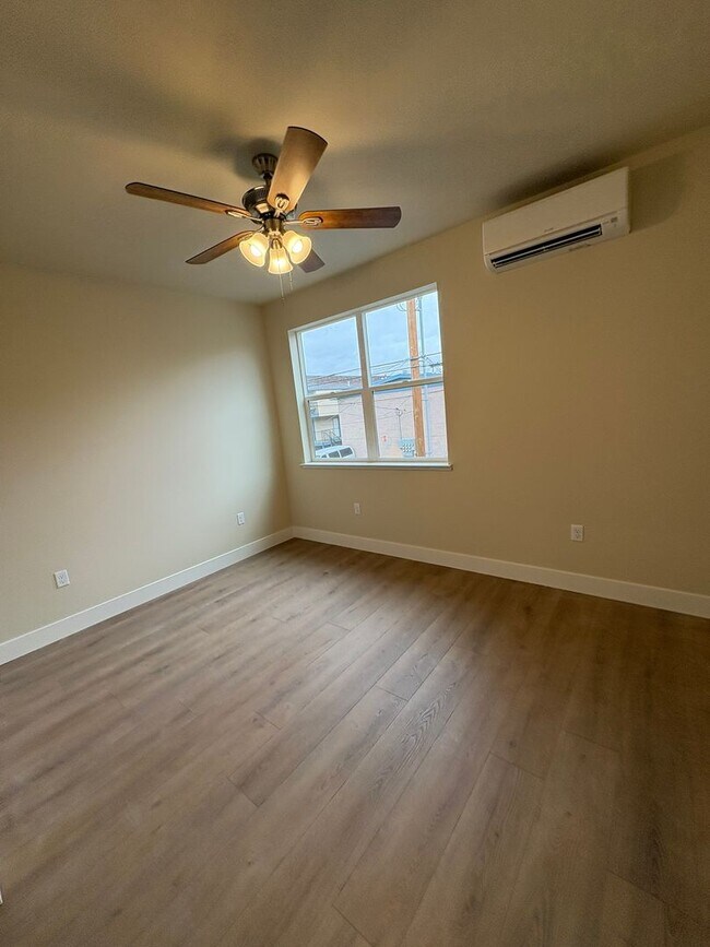 Building Photo - $2395.00 - BRAND NEW - Mid Town - OFF STRE...