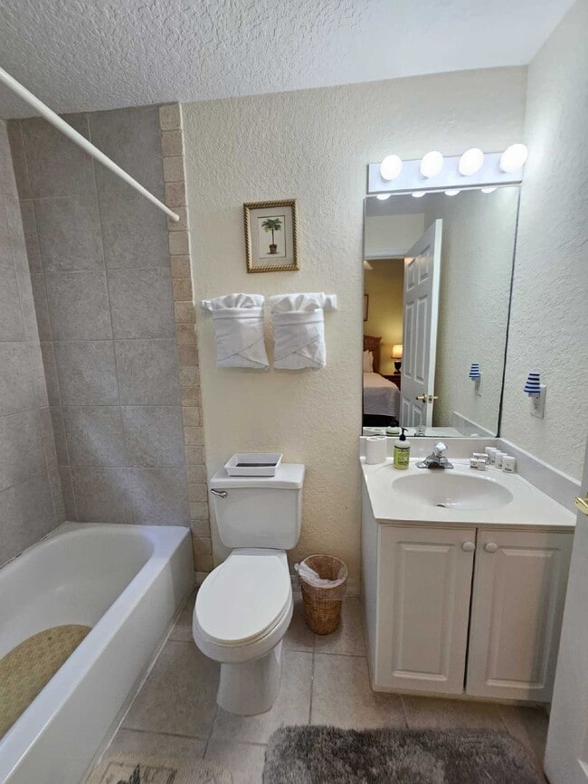 Building Photo - Available Feb. 1st, 2026! Charming Cape Canaveral Townhouse: 2 Bed, 2.5 Bath Retreat with 1,120 S...