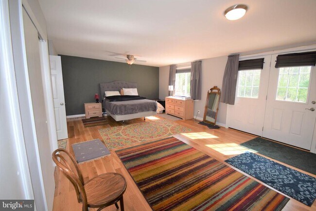 Building Photo - 8811 Badger Dr