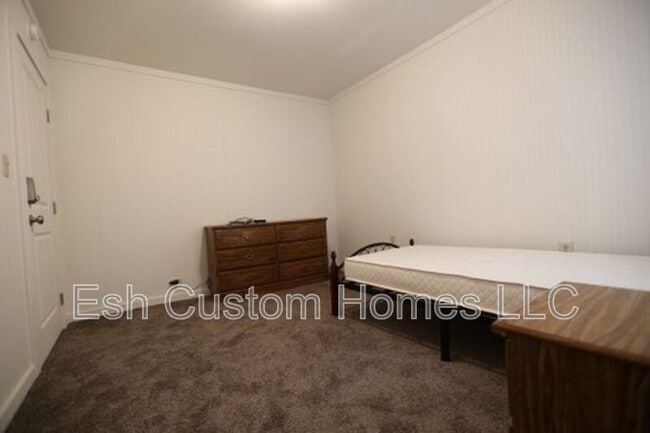 Building Photo - 135 W 3rd St