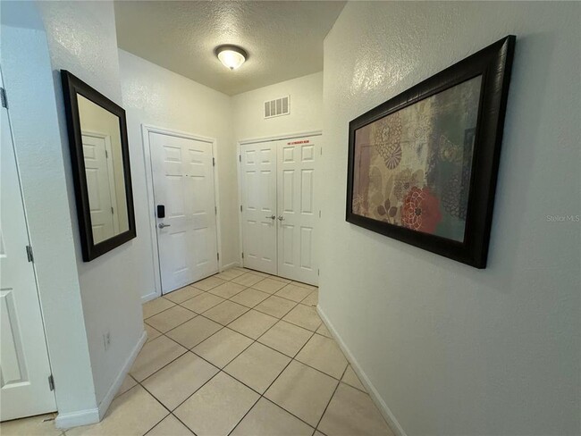 Building Photo - 4114 Breakview Dr