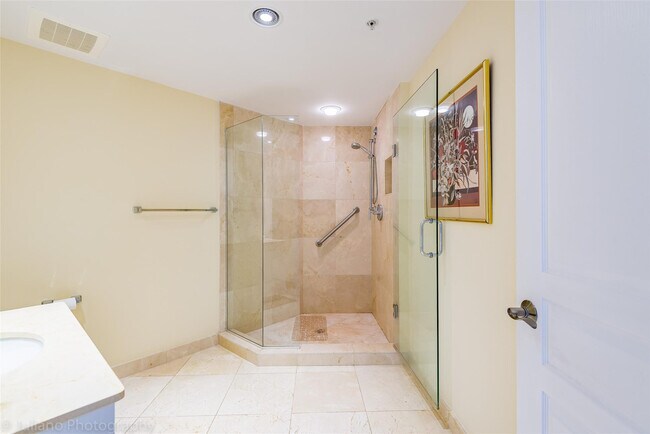 Building Photo - 801 Briny Ave