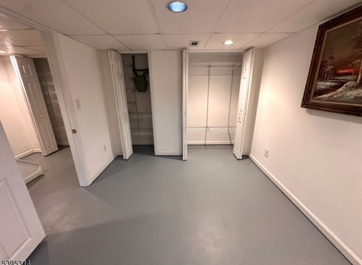 Building Photo - 228 S 16th Ave