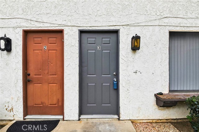 Building Photo - 160 Greentree Ln