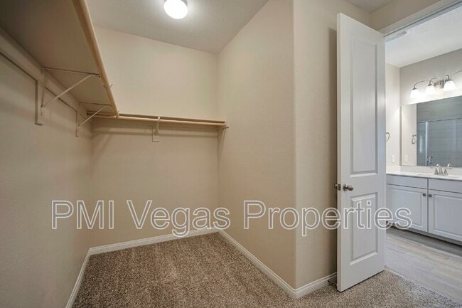 Building Photo - 780 Aurora Vale Pl