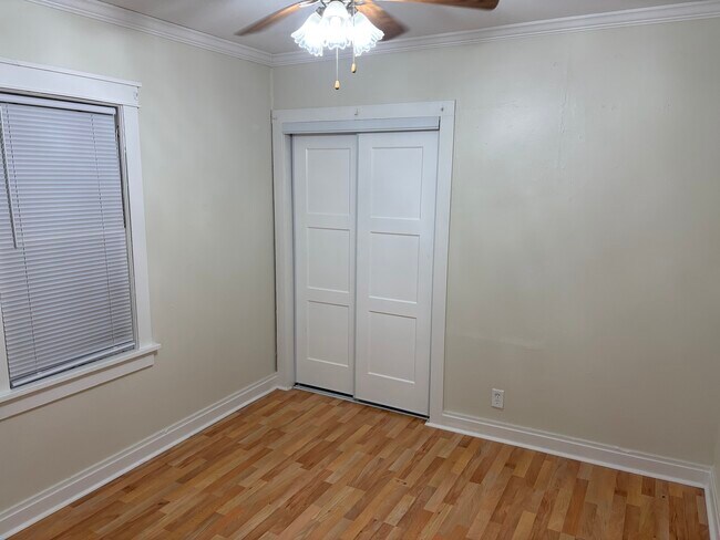 Building Photo - 13129 Morse St