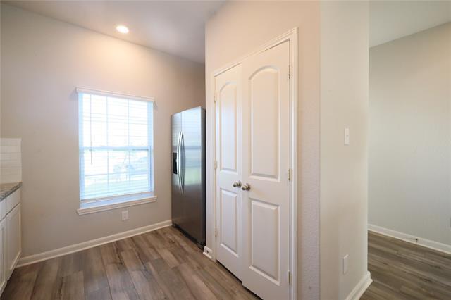 Building Photo - 2121 Yarborough Dr