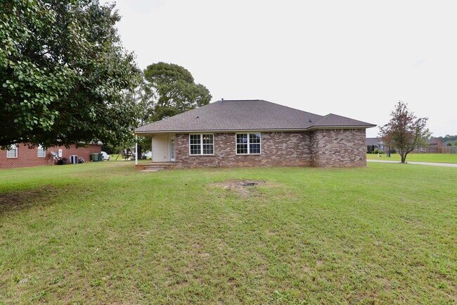 Building Photo - 60 Vinca Ct