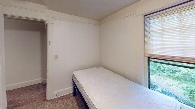 Building Photo - 1145 S. Forest-1145SF