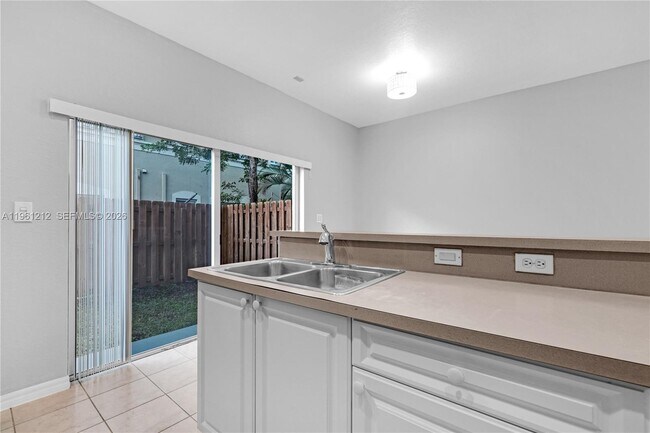 Building Photo - 8526 NW 107th Passage