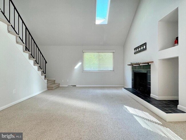 Building Photo - 29080 Autumnwood Dr