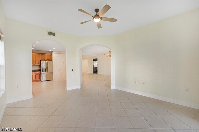 Building Photo - 9142 Cherry Oaks Ln