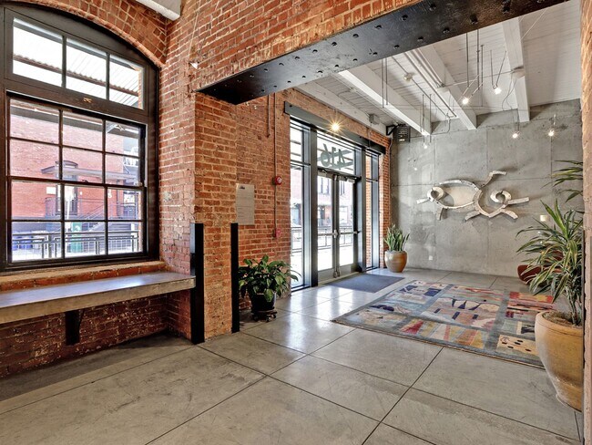 Building Photo - Historic Chown Pella Building - east facing Pearl District loft w/parking/rooftop deck