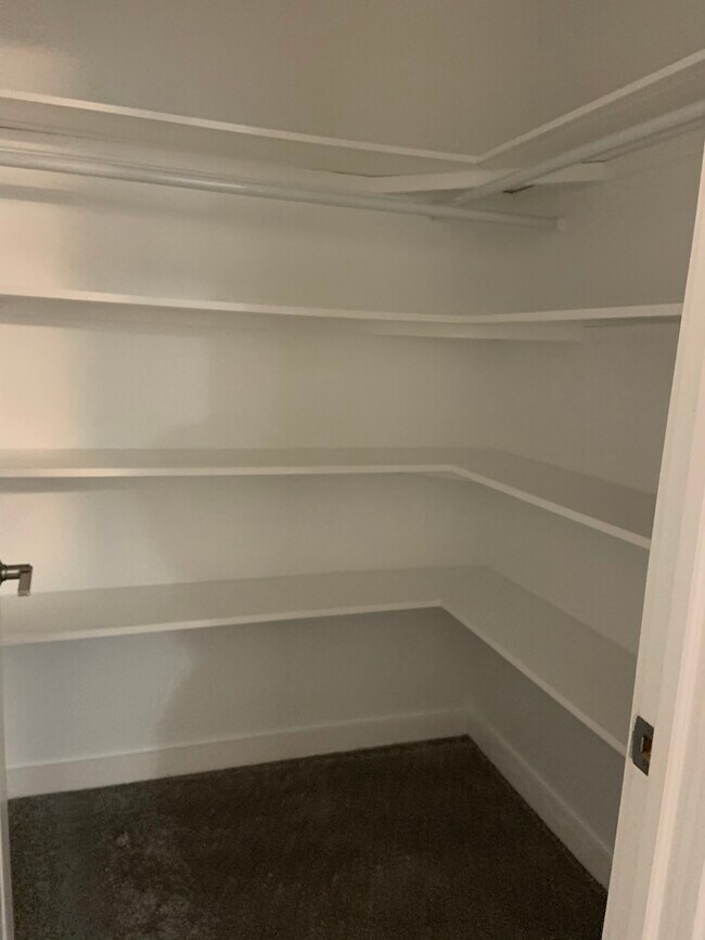 Building Photo - 2991 Livingston St