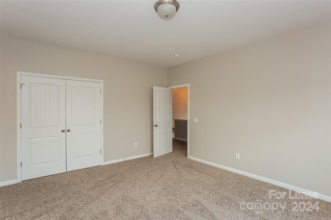 Building Photo - 288 Harrison Ln