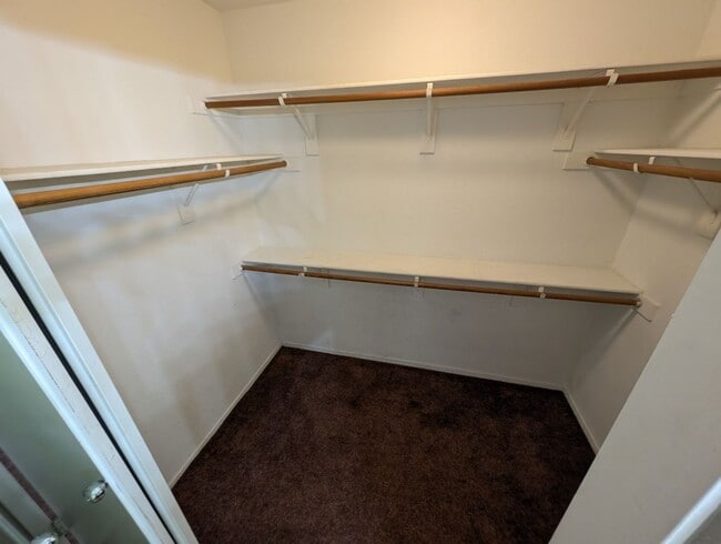 Building Photo - 4368 Holden St