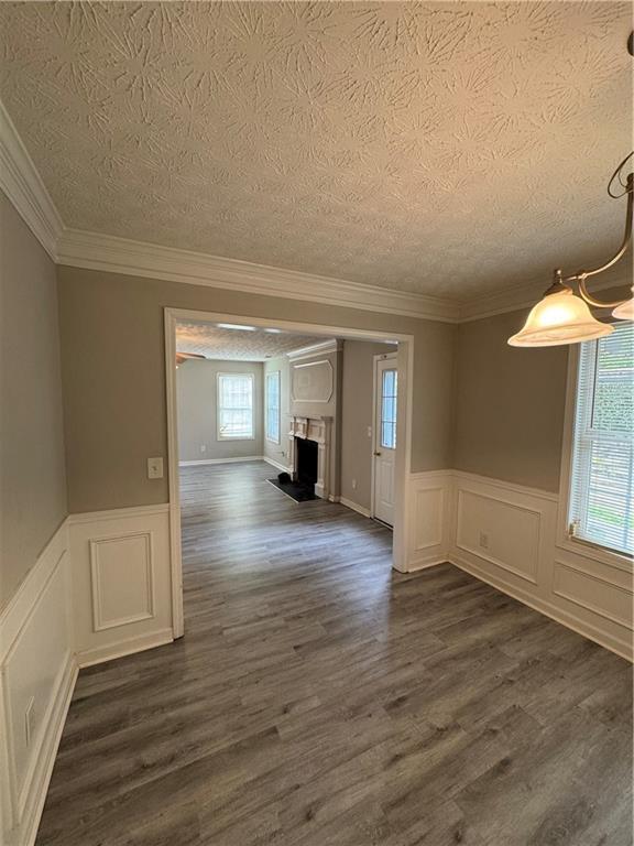 Building Photo - 1221 Oak Knoll Ct
