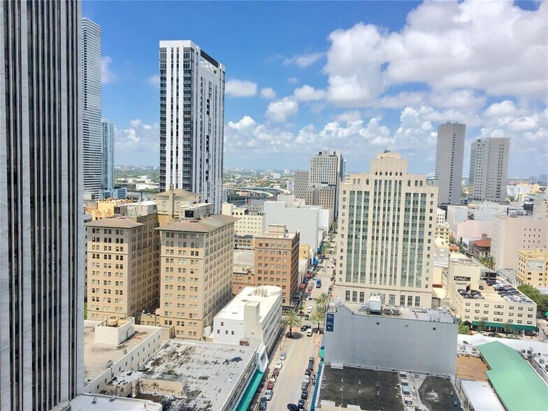 Building Photo - 50 Biscayne Blvd