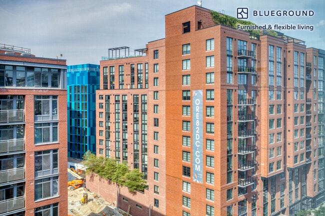 Building Photo - 949 1st St SE