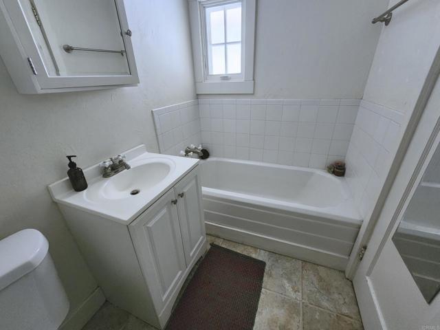 Building Photo - 3094 Blue Jay Dr