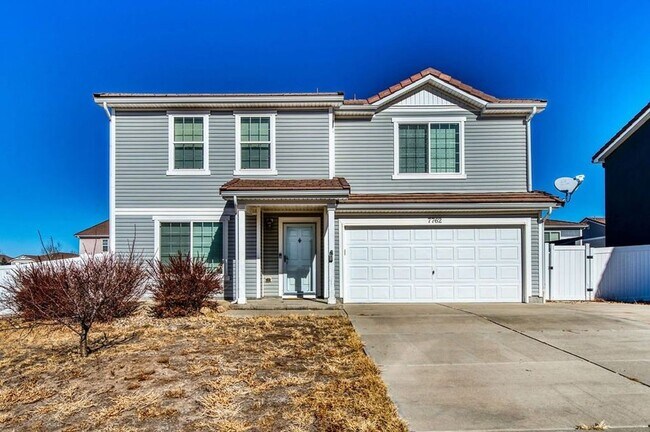 Building Photo - Beautiful 3 Bed 3 Bath Corner Lot Home!