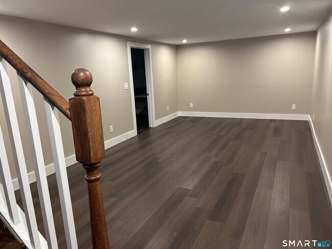 Building Photo - 49 Warner Rd