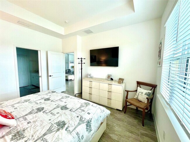 Building Photo - 879 Margaritaville Ave