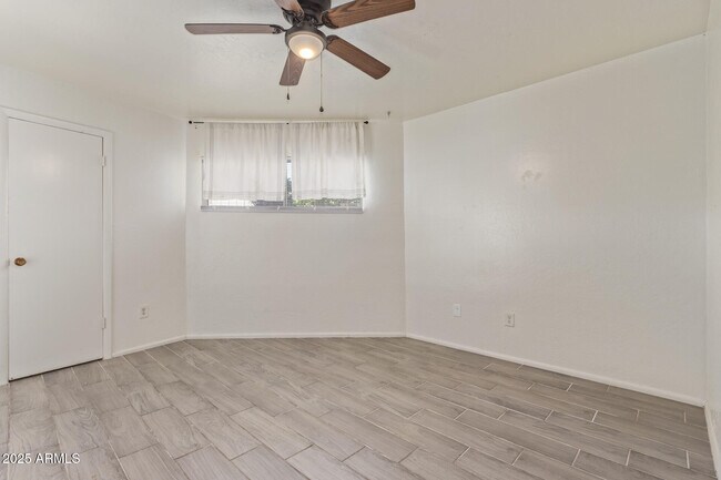 Building Photo - 7494 E Earll Dr