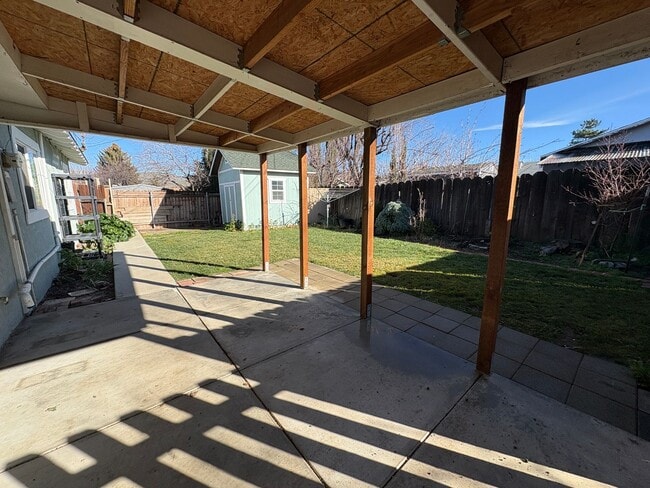 Building Photo - Charming Downtown Tehachapi Rental – 3 Bed | 2 Bath