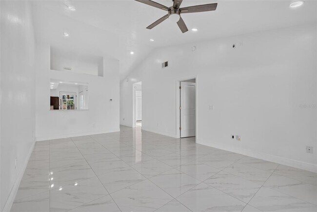 Building Photo - 3128 Sandy Shore Ln