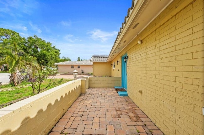 Building Photo - 10637 Deergrass Ln