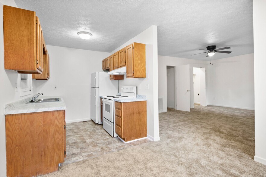 Building Photo - 3 W Rosecrest St