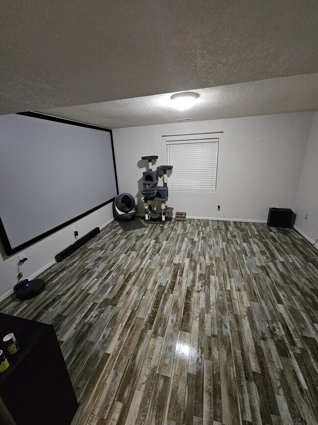 Building Photo - 8207 Monterey Way